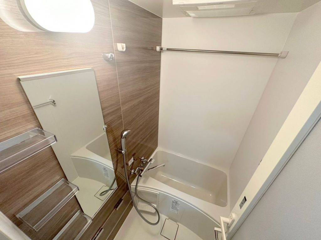 バス・シャワールーム　バス