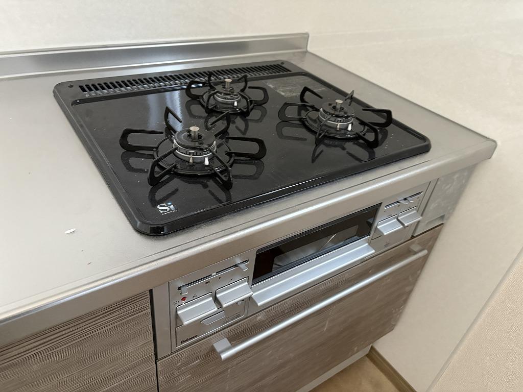 その他設備　3口ガスコンロ付