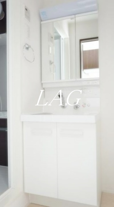 洗面設備　独立洗面台（同仕様）です。