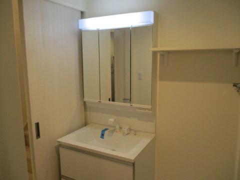 洗面設備　洗髪洗面化粧台