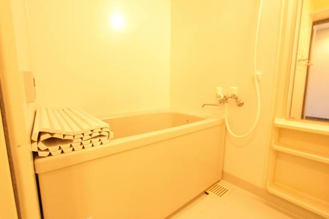 バス・シャワールーム　お風呂も綺麗です。