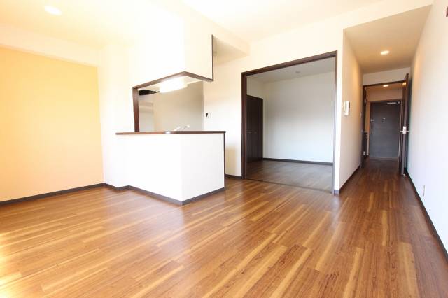 居室・リビング　日当たりのよいリビングです。