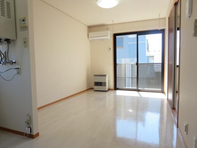 居室・リビング　広々ダイニング☆