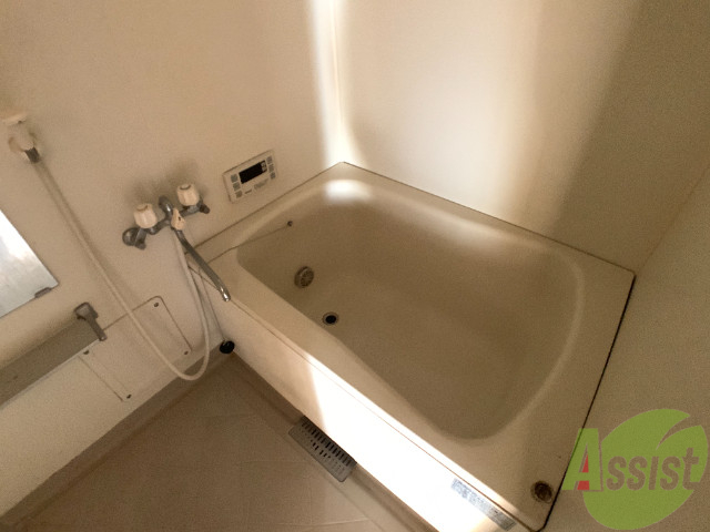 バス・シャワールーム　追焚機能付きでいつでもお風呂に浸かることができてありがたい！