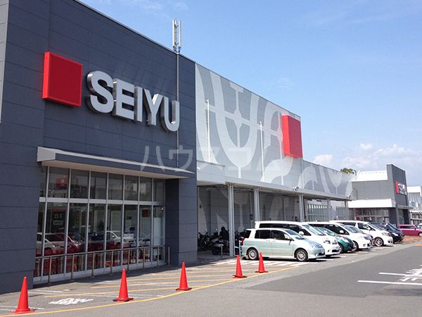 スーパー　西友 沼津店（スーパー）まで582m