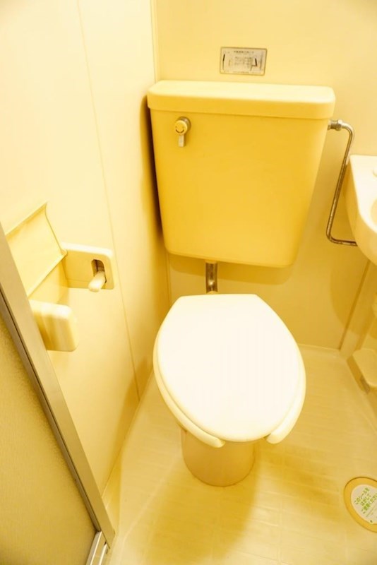 トイレ　トイレ