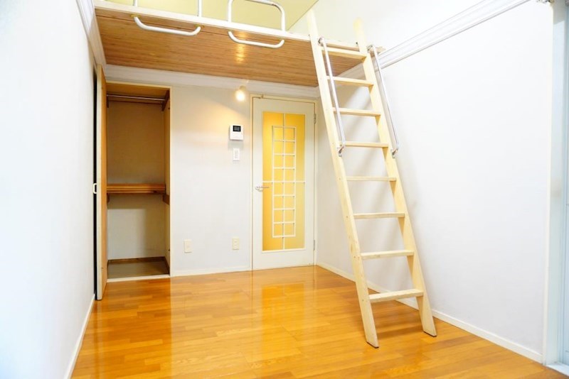 その他部屋・スペース　収納付き洋室