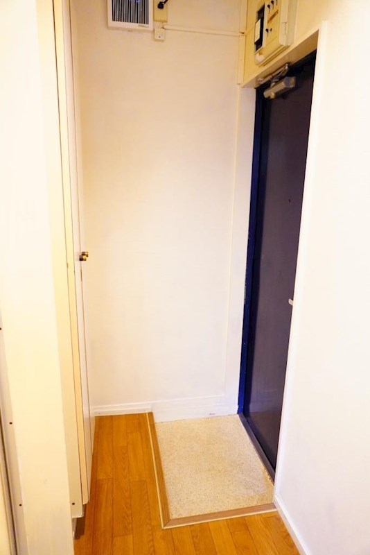 玄関　玄関収納あり