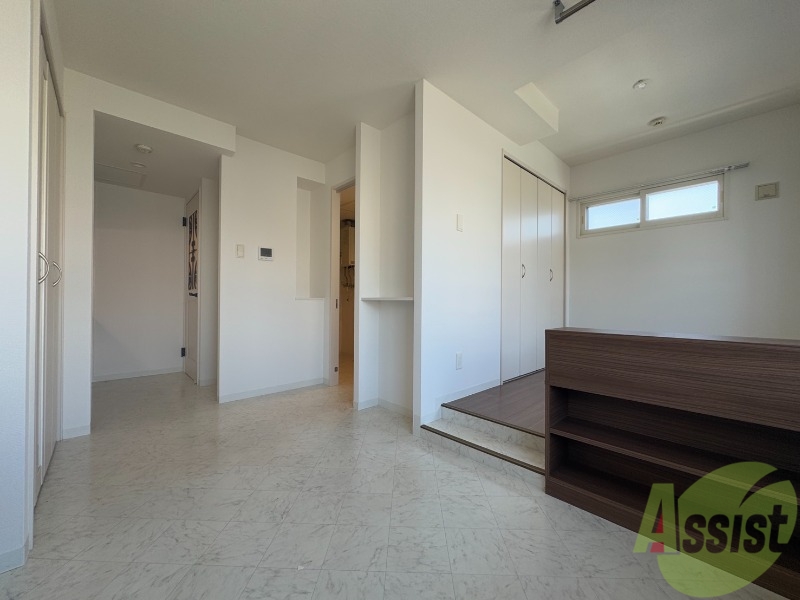 居室・リビング　広くてきれいなリビングです！快適に過ごせそうですね。