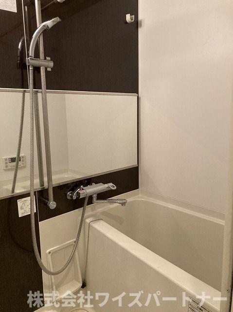 バス・シャワールーム　※別部屋参考資料の為、現状を優先します。
