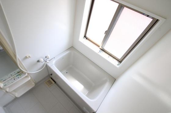 バス・シャワールーム　※別部屋の写真です