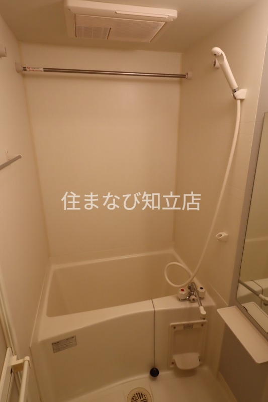 バス・シャワールーム　同型別部屋写真