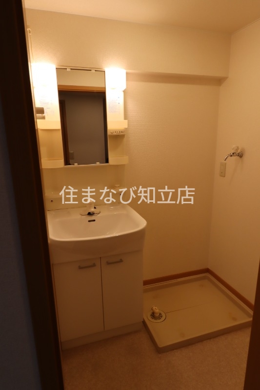 洗面設備　同型別部屋写真