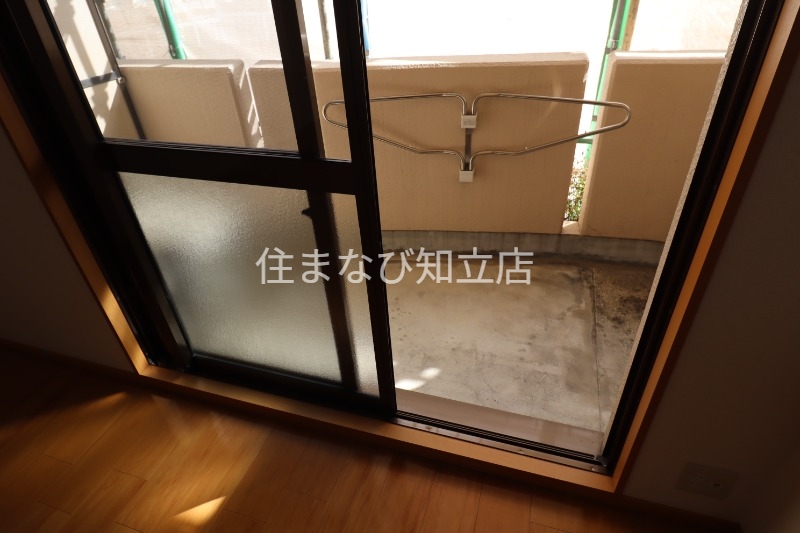 バルコニー　同型別部屋写真