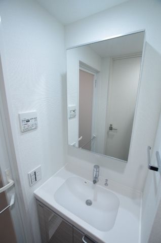 洗面設備　★収納付き、独立洗面台★