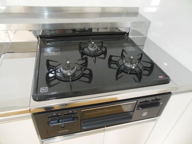 その他設備　★システムキッチン、ガス３口★