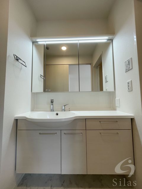 洗面設備　同仕様