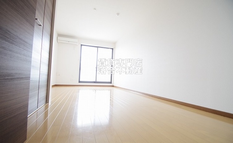 居室・リビング　明るくて使いやすいお部屋♪