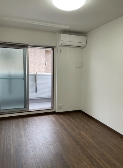 居室・リビング　※他の号室写真になります。