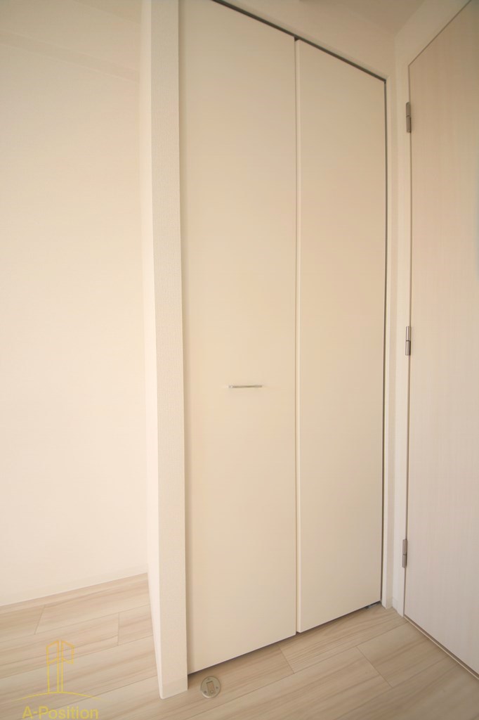 収納　セレニテ桜川駅前プリエ