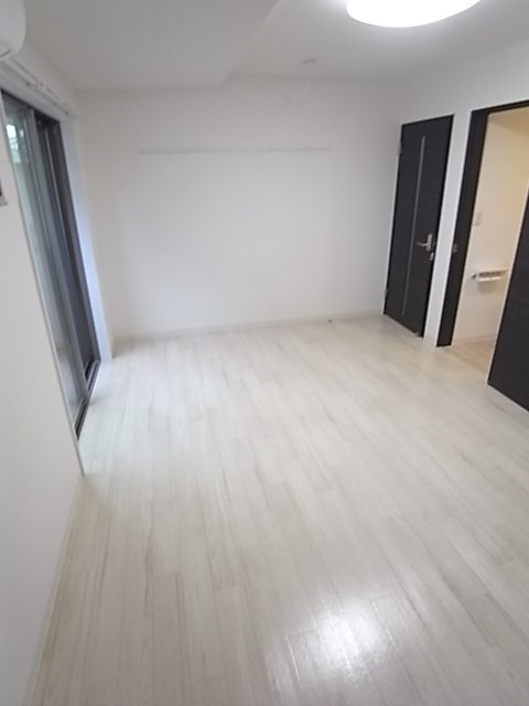 その他部屋・スペース　落ち着いて過ごせるお部屋なので、寝室にいかがでしょうか