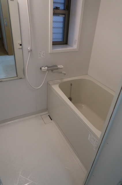 バス・シャワールーム　バスルーム