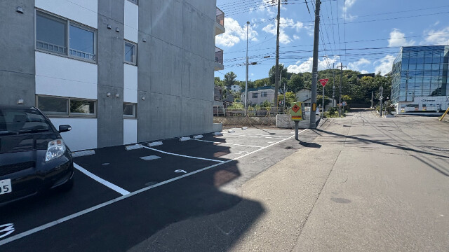 駐車場　駐車場