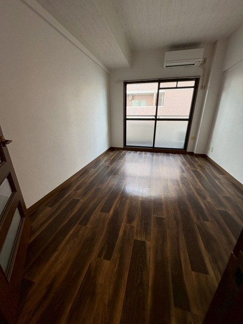 居室・リビング　【洋室】※写真は同建物の別室写真です。参考ください