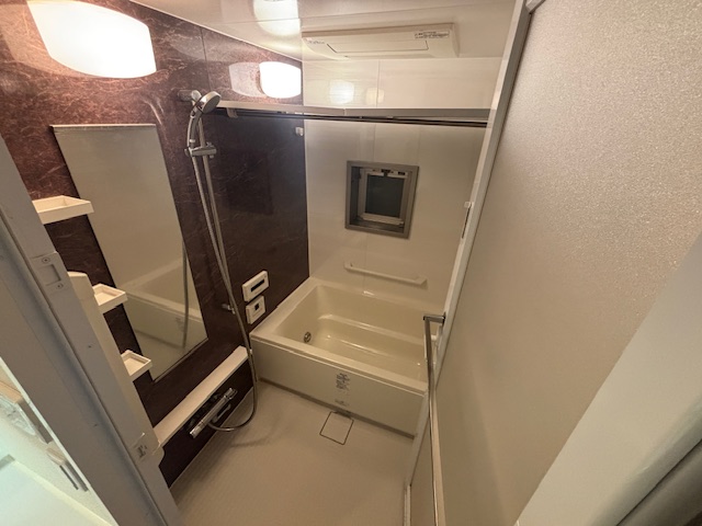 バス・シャワールーム