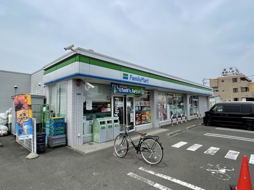 コンビニ　ファミリーマート 大和下鶴間北店（コンビニ）まで261m