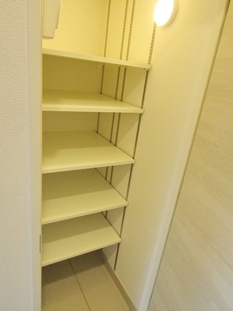 収納　NULL