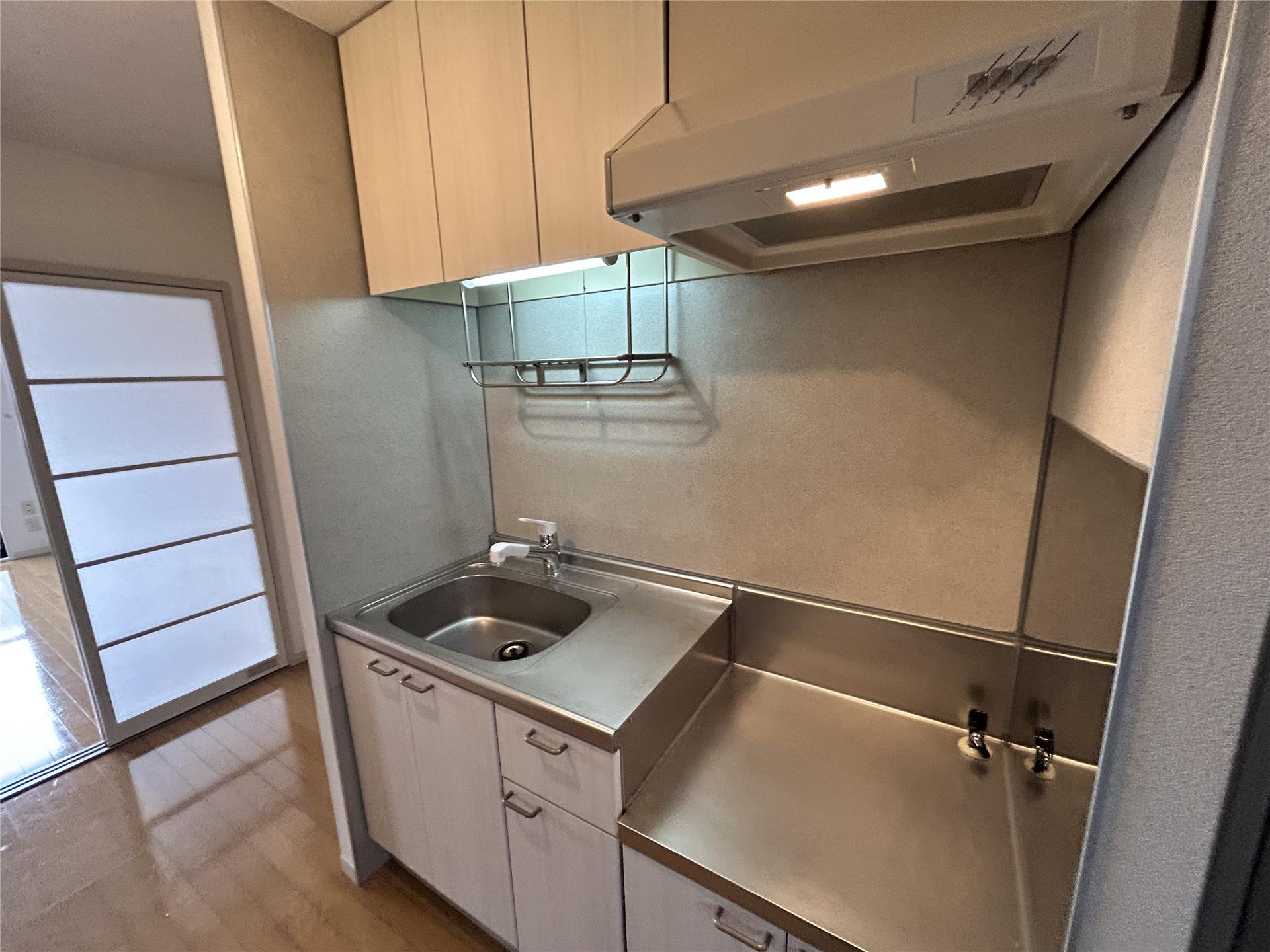 キッチン　2口コンロ設置可能です(参考写真)