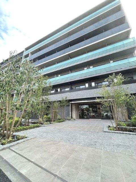 建物外観　外観タイル張りです