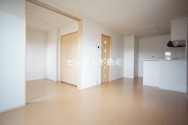 居室・リビング　ゆったり過ごせる居間です
