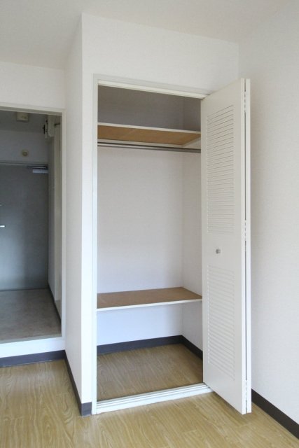 収納　クローゼット