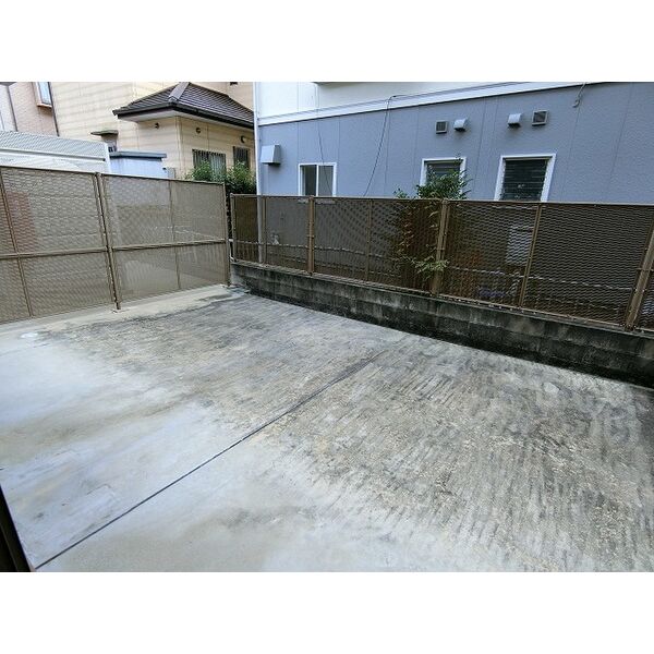 庭　広いお庭付きです♪