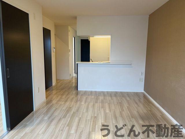 居室・リビング　うどん県のお部屋探しはうどん不動産へ うどんちゃんとLINE