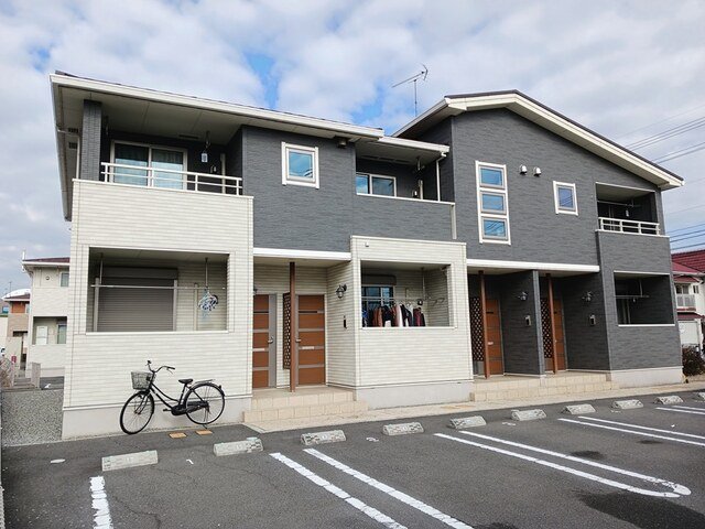 建物外観　落ち着いた雰囲気の外観です