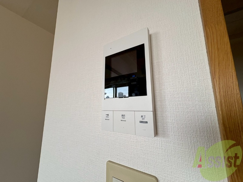 セキュリティ　ＴＶモニター付インターホンです。来客者の顔が見えるので安心！
