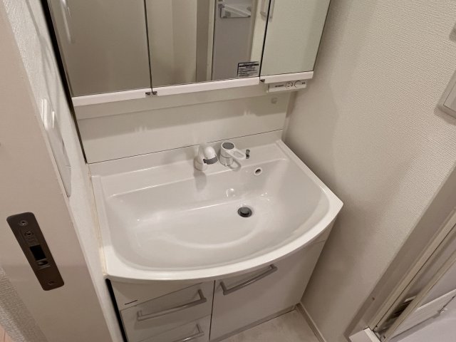 洗面設備　同建物別室参考写真