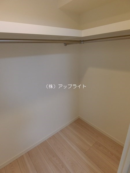 収納　ウォークインクローゼット