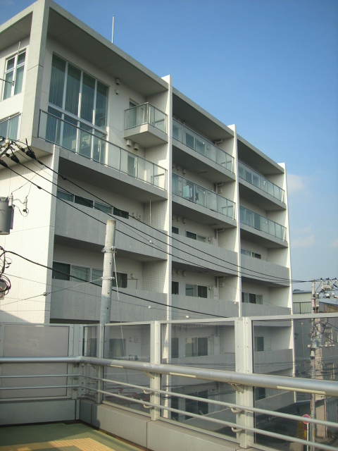 建物外観　オートロックのデザイナーズ