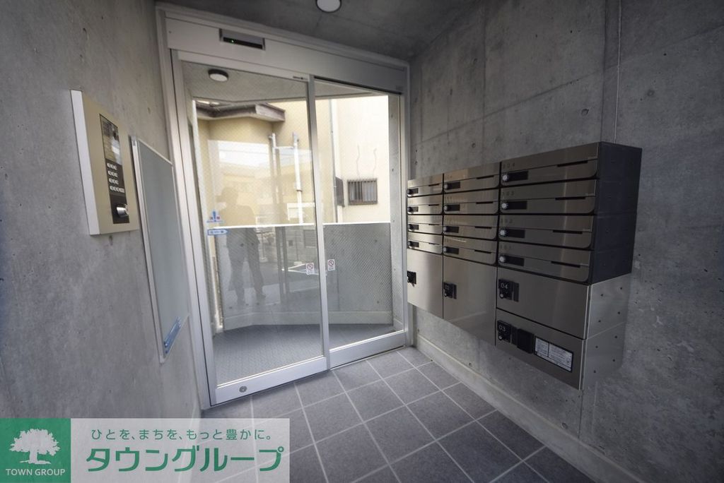 エントランス　エントランス