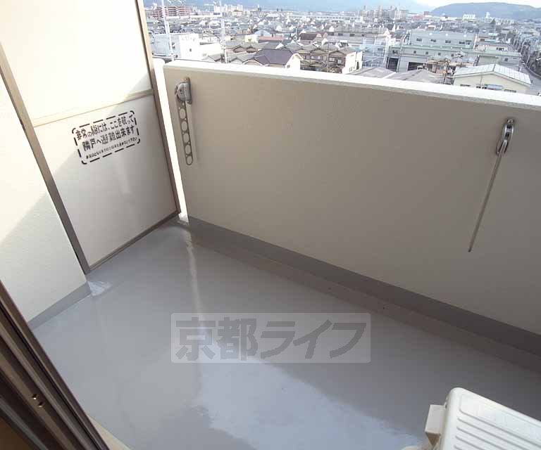 バルコニー　奥行きのあるベランダです。