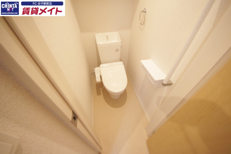 トイレ　同一タイプ部屋写真
