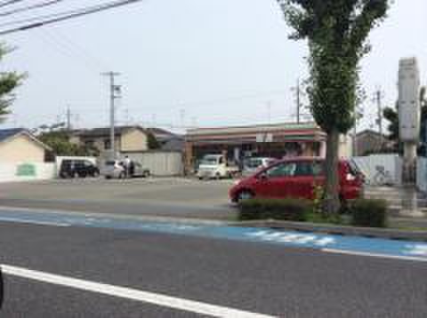 コンビニ　セブンイレブン尼崎富松町2丁目店（コンビニ）まで250m