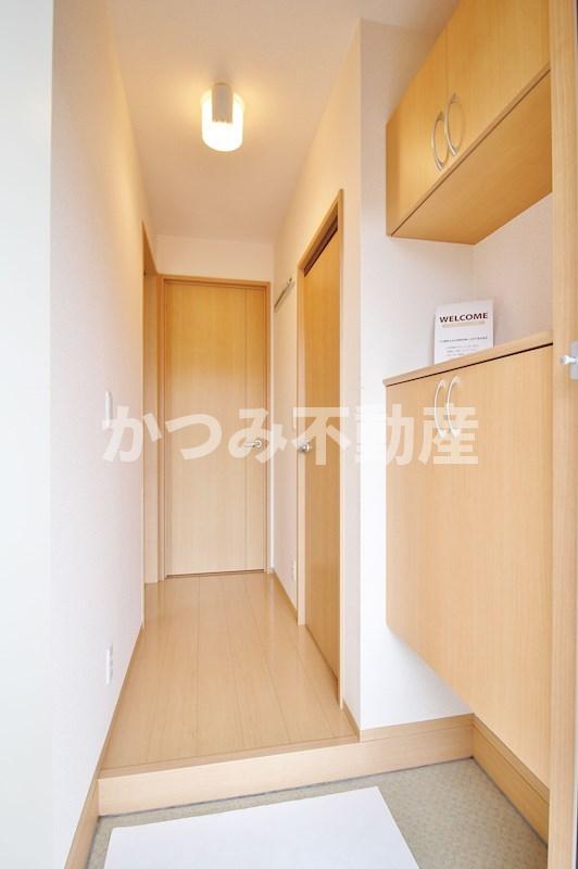 玄関　他号室参考写真