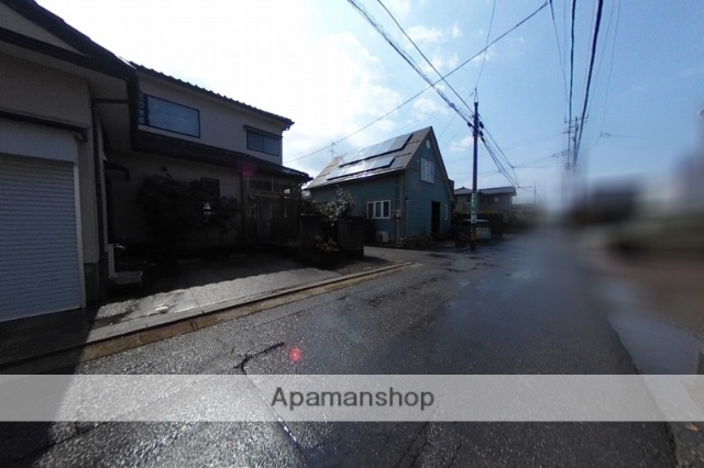 その他　前面道路（その他）まで0m
