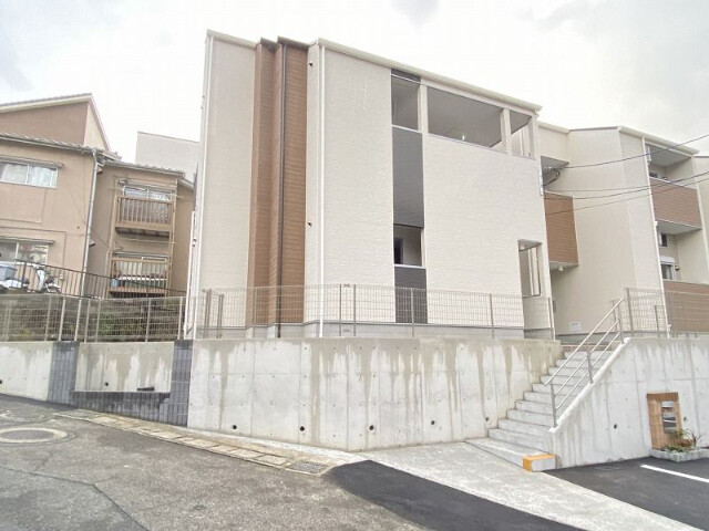建物外観　人気の新築2K物件です。