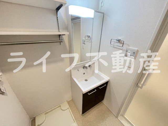 洗面設備　独立洗面化粧台付き